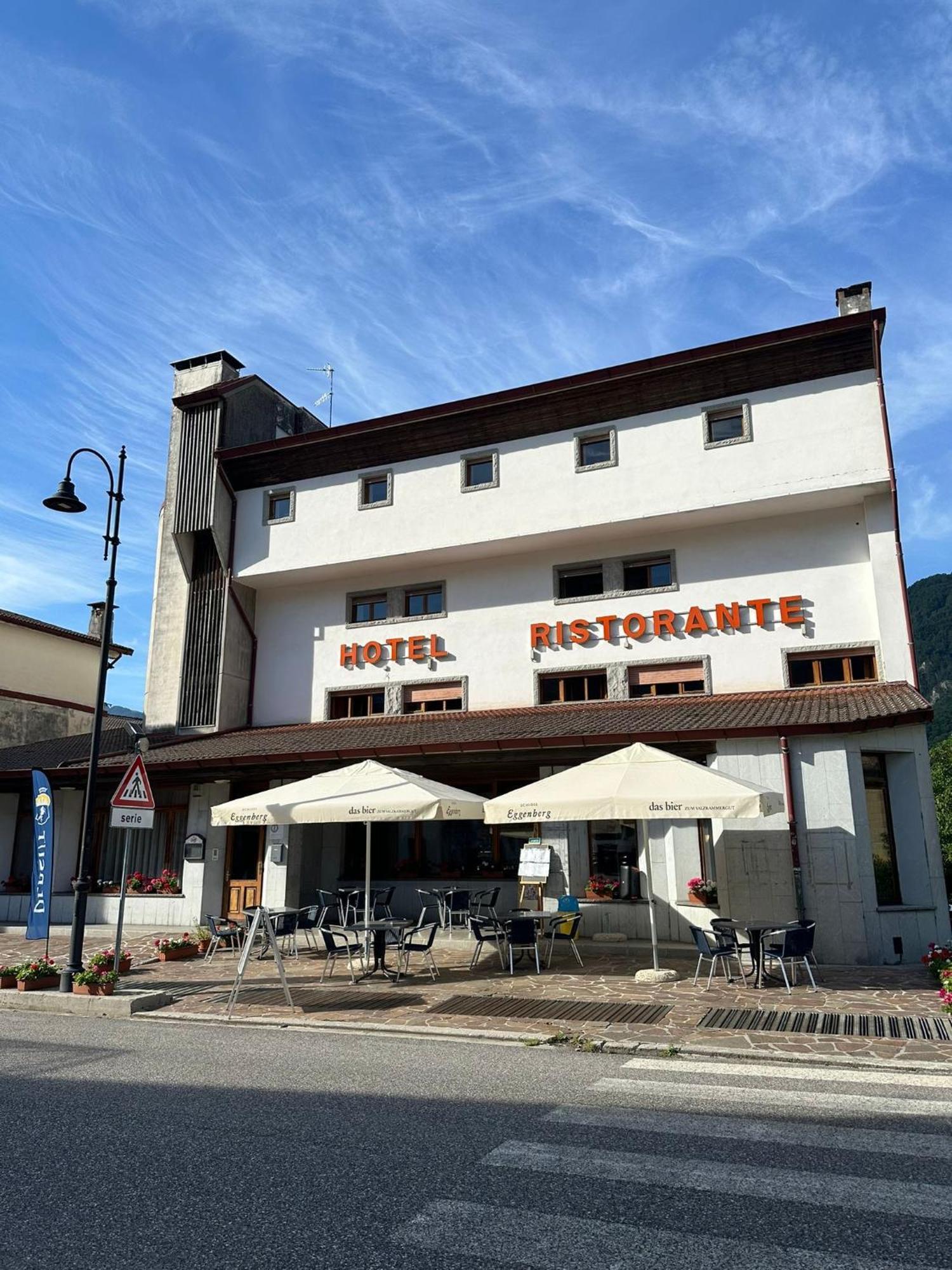 Bike & Bikers Hotel Restaurant Ампецо Екстериор снимка