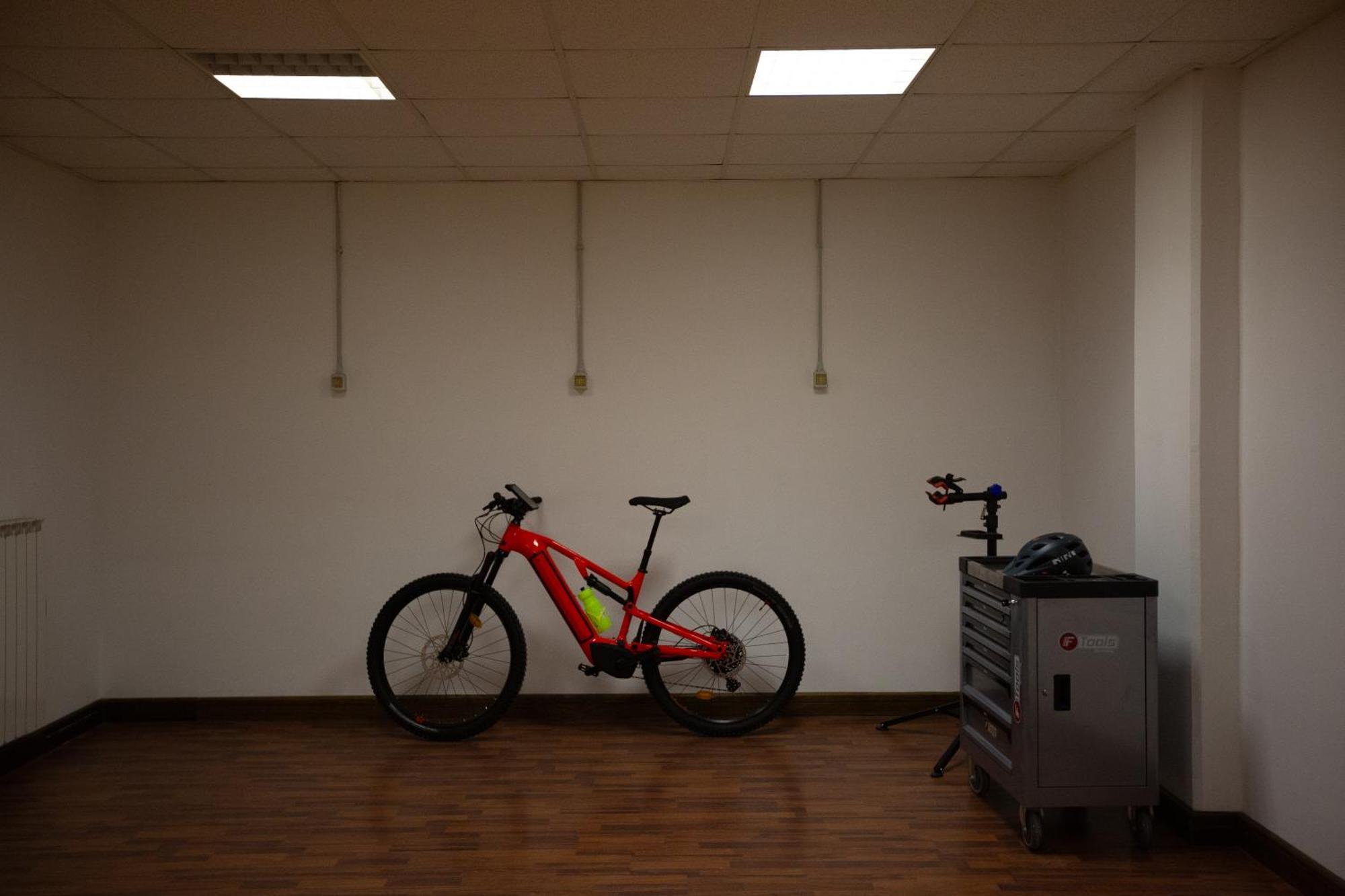 Bike & Bikers Hotel Restaurant Ампецо Екстериор снимка
